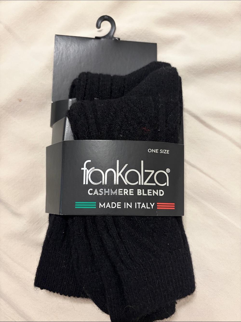 Cashmere Blend Black Women's Socks - Made in Italy